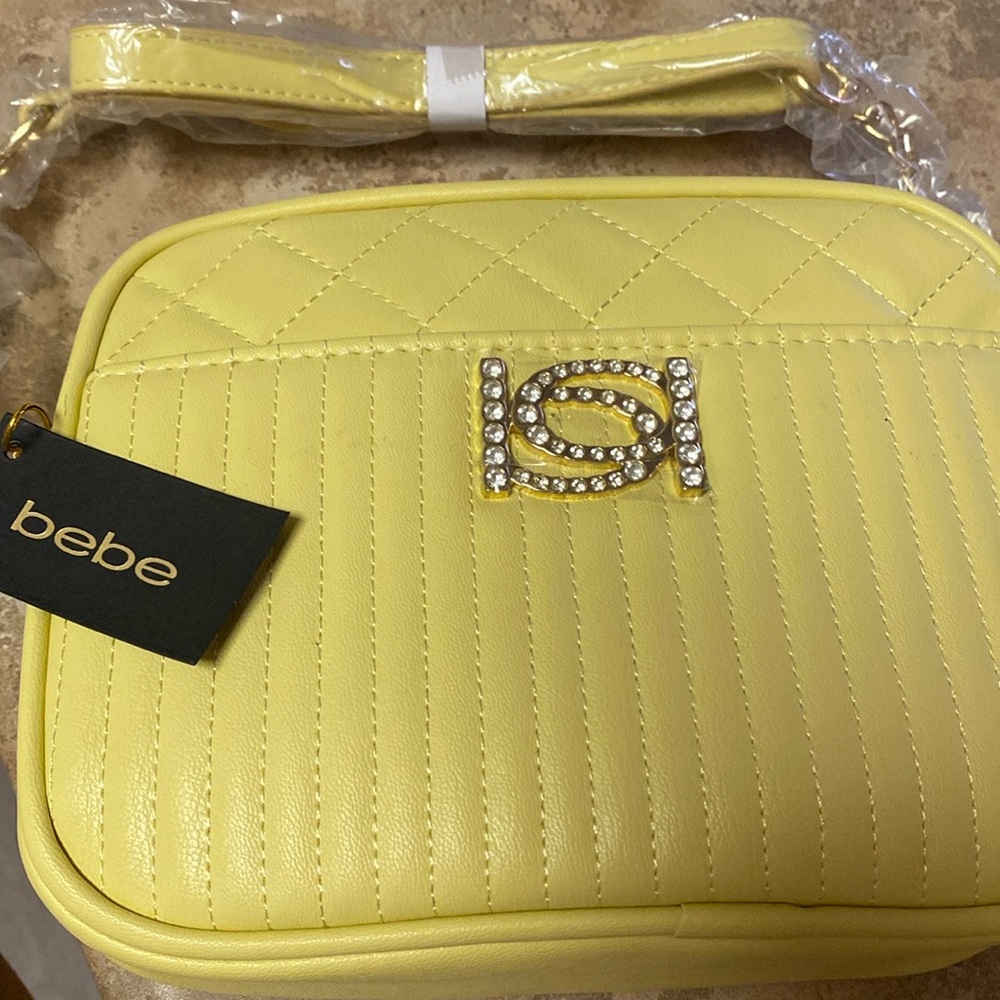 BEBÉ CROSS BODY NEW TAGS!  BEAUTIFUL HARD WARE